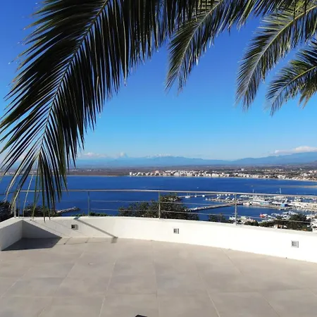 Holiday home Lou - Casa Individual Con Piscina - Barneda Premium Villas Roses