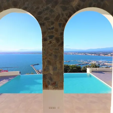 Lou - Casa Individual Con Piscina - Barneda Premium Villas